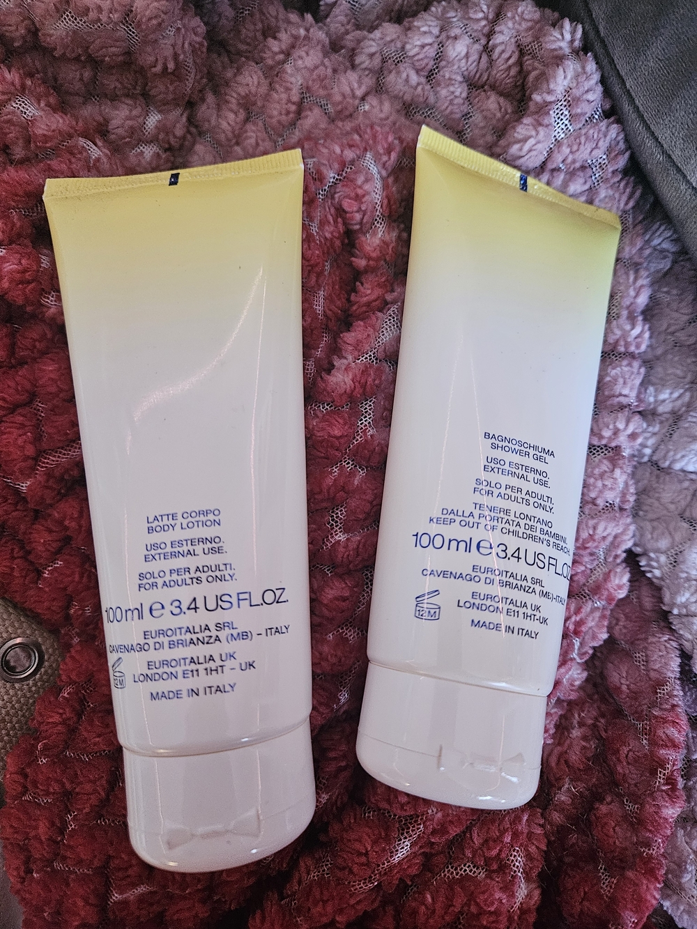 Versace Yellow Diamond Perfumed Shower Gel and Lotion - Picture 2 of 2